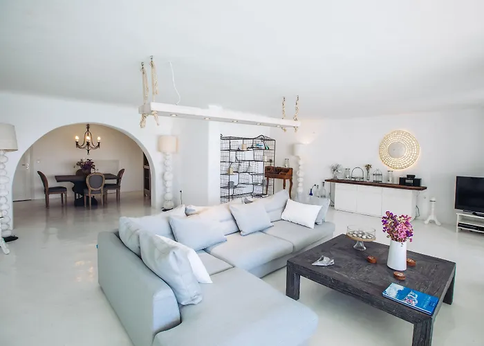 Mando Pool W Sea Views - Five Bedrooms Villa