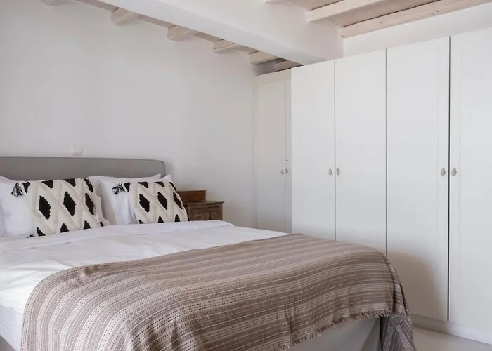 Вилла Mando Pool W Sea Views - Five Bedrooms *