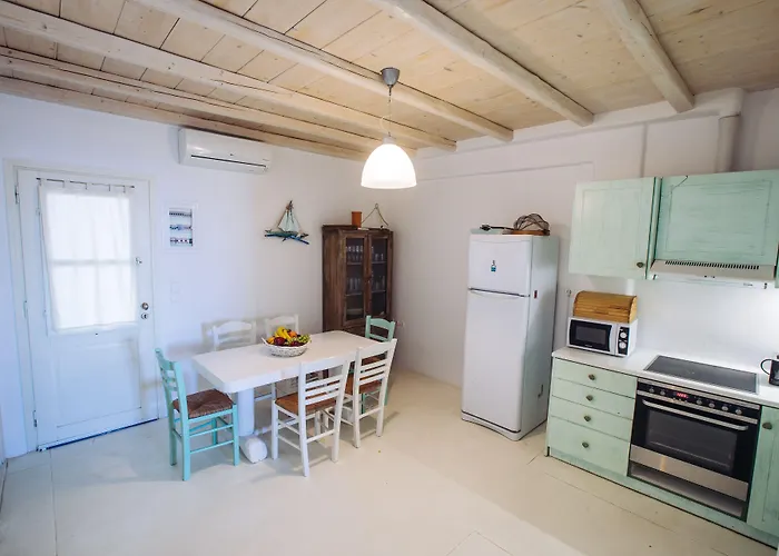 Mando Pool W Sea Views - Five Bedrooms *