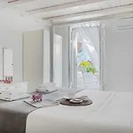 Mando Pool W Sea Views - Five Bedrooms וילה
