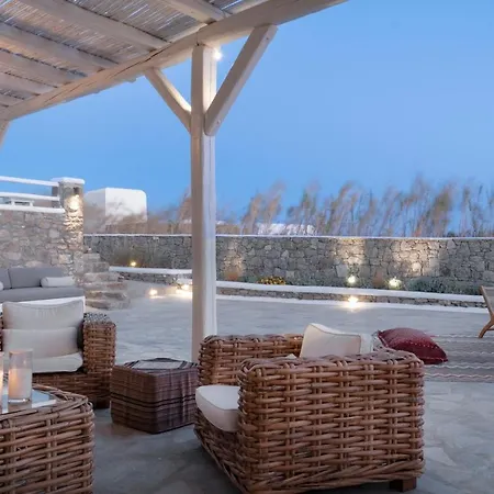 Mando Super Paradise Beach (Mykonos)