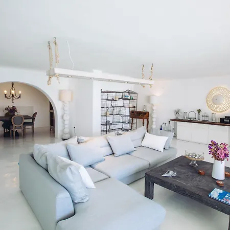 Mando Pool W Sea Views - Five Bedrooms فيلة