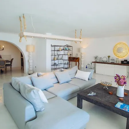 Mando Pool W Sea Views - Five Bedrooms Villa