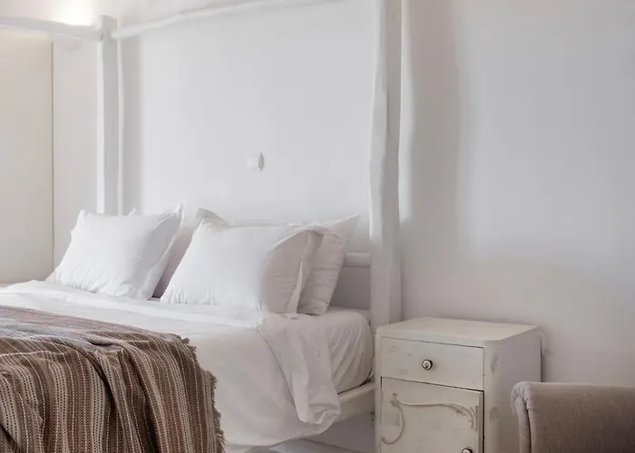 Villa Mando Pool W Sea Views - Five Bedrooms