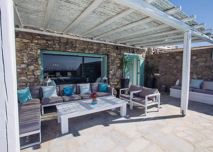 Mando Pool W Sea Views - Five Bedrooms Villa