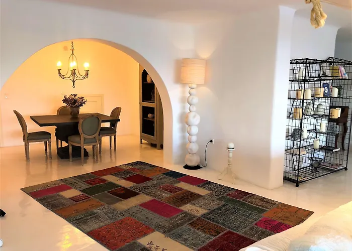 Mando Pool W Sea Views - Five Bedrooms *