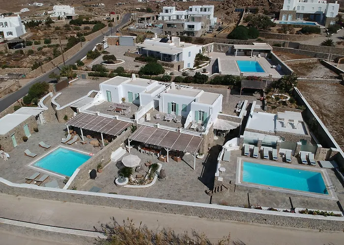 Mando Pool W Sea Views - Five Bedrooms فيلة