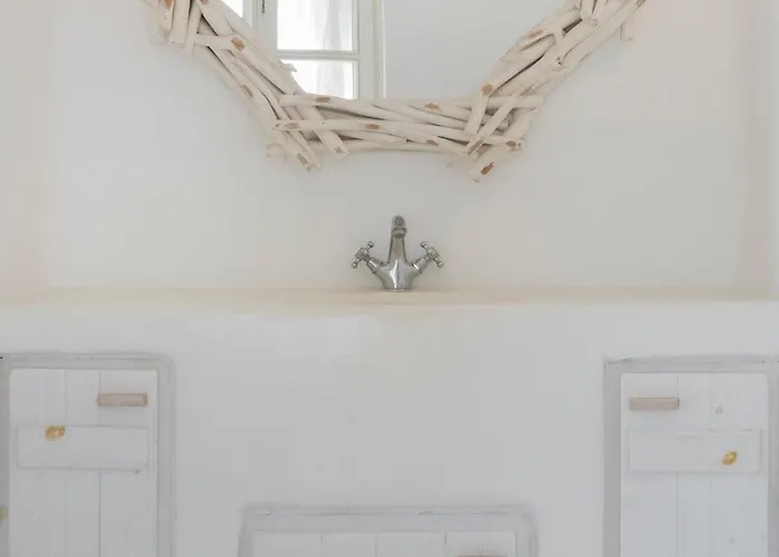 Mando Pool W Sea Views - Five Bedrooms *